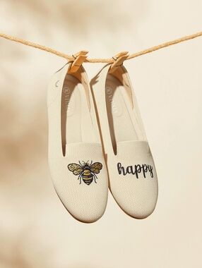 Vivaia Bee Happy Round-Toe Embroidered Loafers